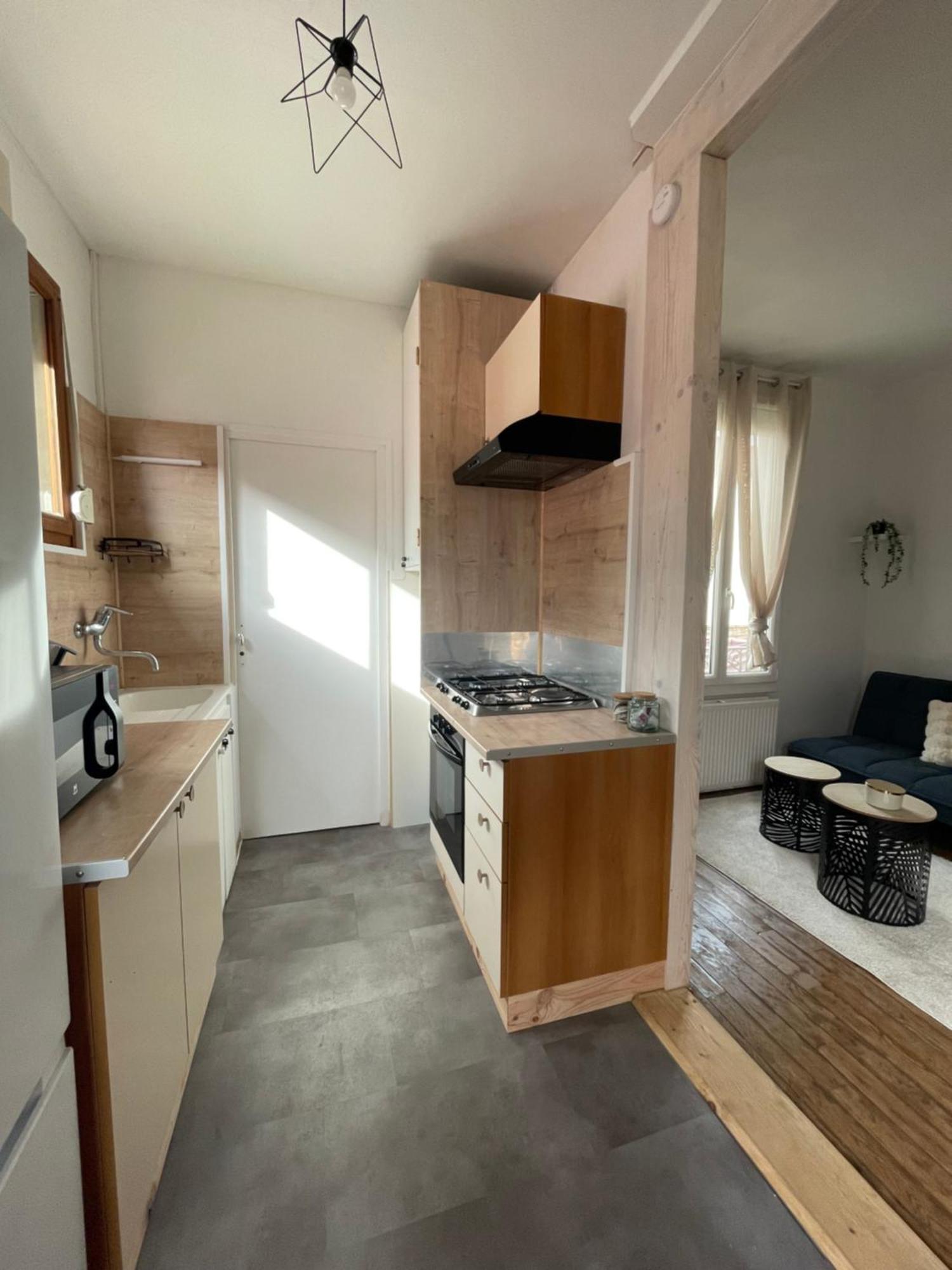 Willa Chaleureuse Saint-Julien-les-Villas Zewnętrze zdjęcie